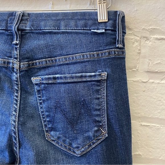 MOTHER || High Waisted Looker Ankle Fray in Close To The Edge Blue 25 - Picture 6 of 12